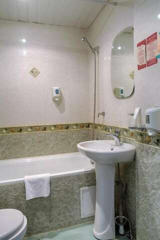 Гостиница Маяк Листвянка Одноместный эконом во втором корпусе-5