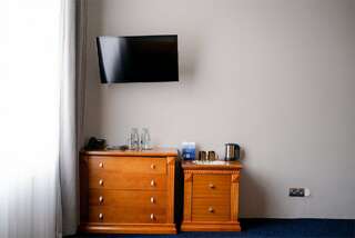 Гостиница Маяк Листвянка Двухместный эконом с двумя односпальными кроватями во втором корпусе-3